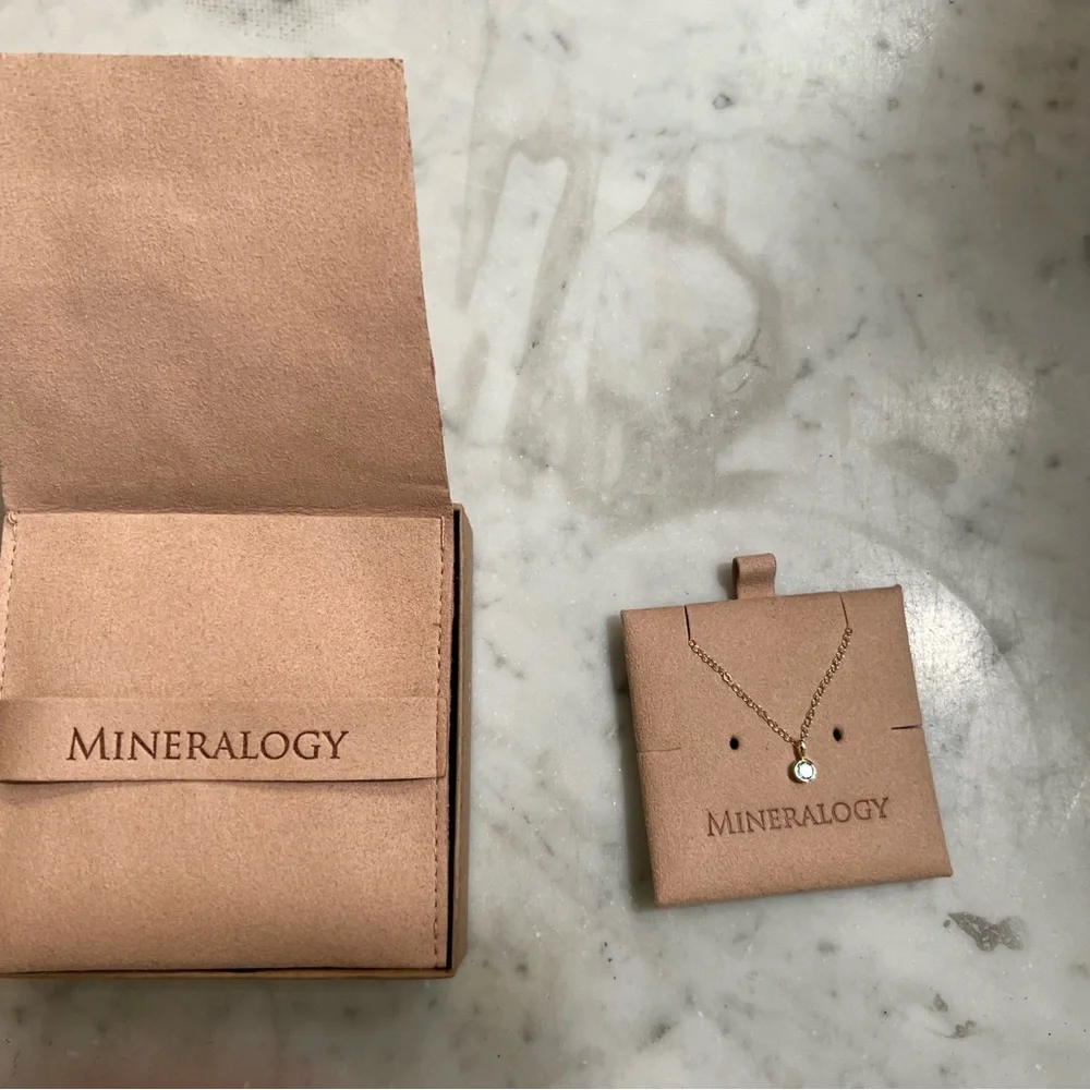 Mineralogy Emerald Birthstone Gold Necklace 14k Gold chain (18") & Bezel Setting - Picture 6 of 6